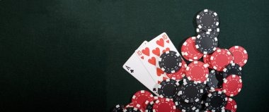 Live dealer action Live dealer during round